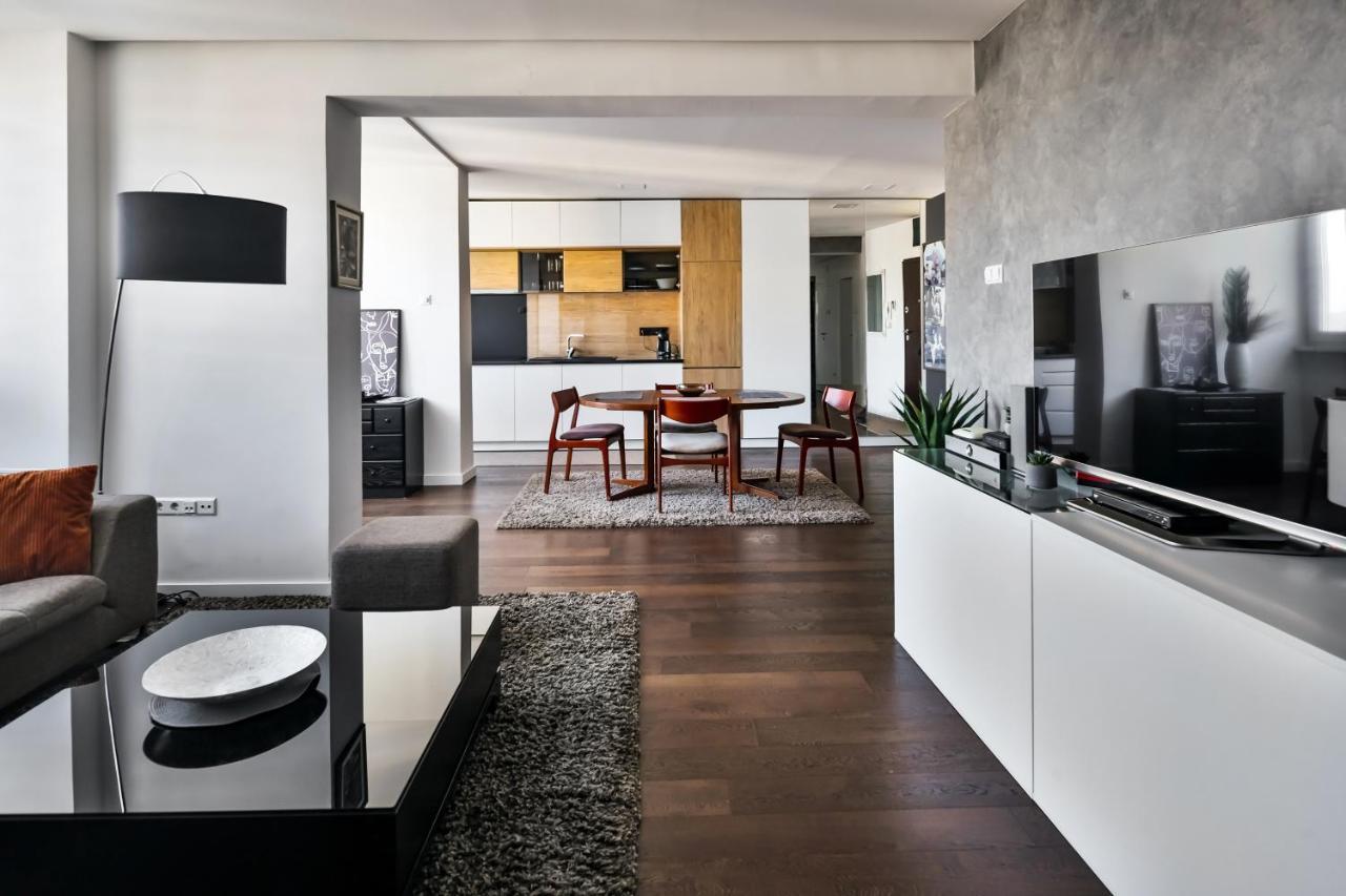סראייבו 2 Bedroom Penthouse In City Center, Free Parking מראה חיצוני תמונה