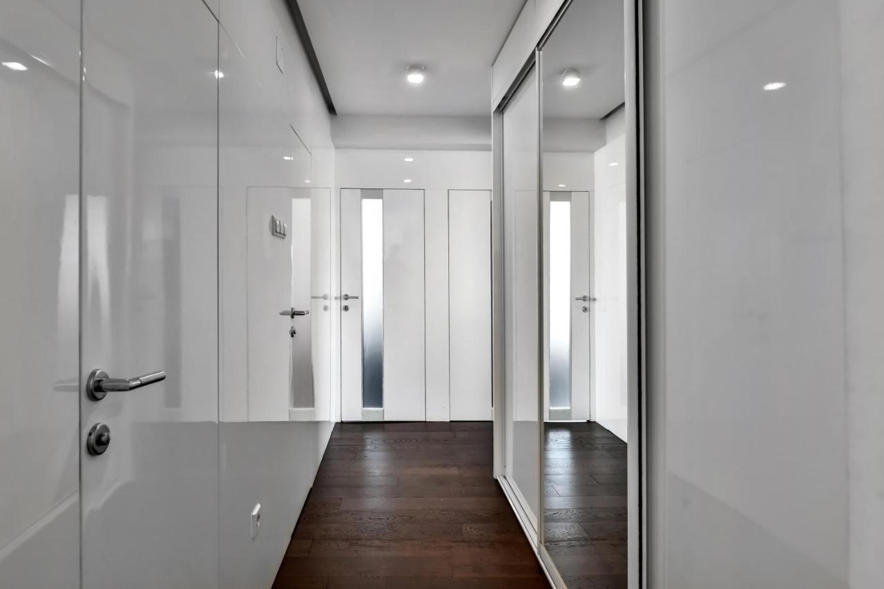 סראייבו 2 Bedroom Penthouse In City Center, Free Parking מראה חיצוני תמונה